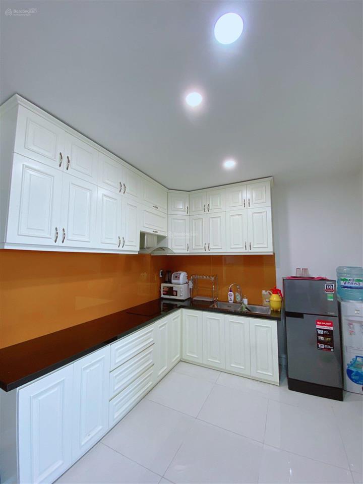 2 phòng ngủ  grand riverside  80m2  full nội thất  giá 16 triệu. xem nhà 0939 609 ***