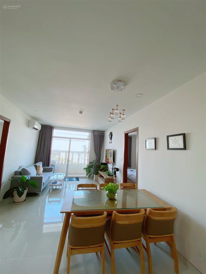 2 phòng ngủ  grand riverside  80m2  full nội thất  giá 16 triệu. xem nhà 0939 609 ***