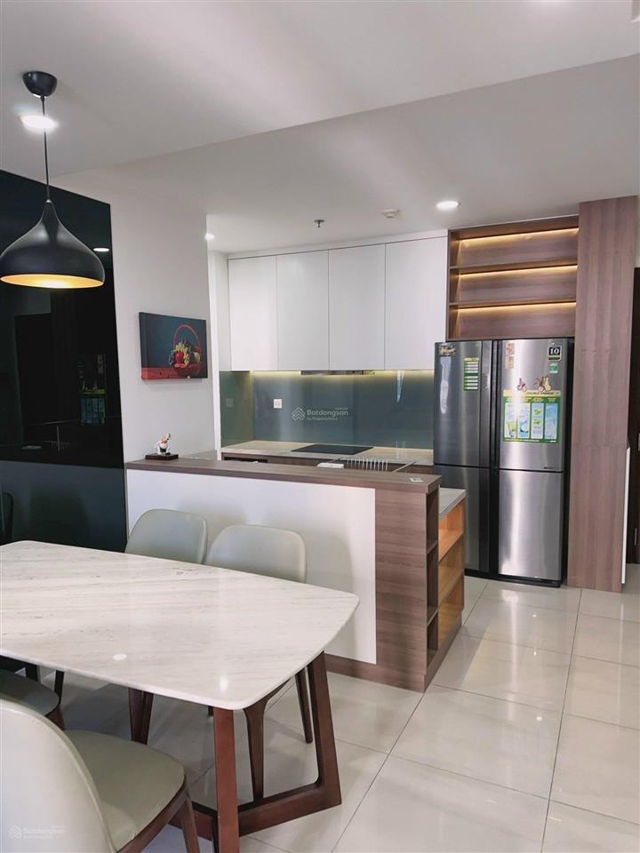 Giá hạt dẻ  21 triệu  river gate  2 phòng ngủ  74 m2  full nội thất. xem nhà 0939 609 ***