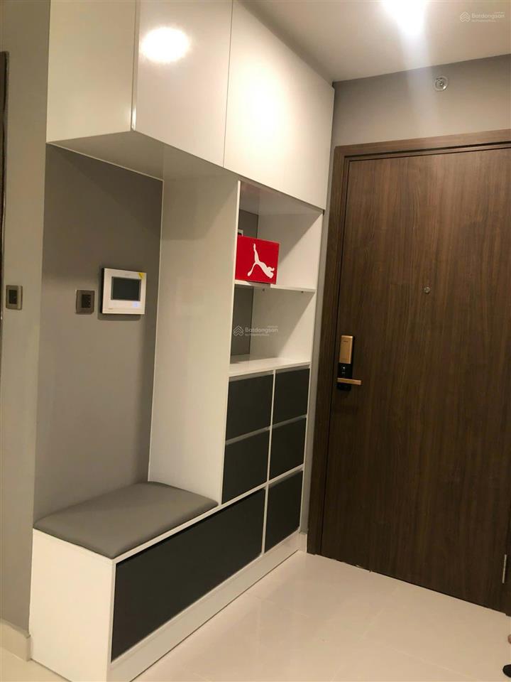 Saigon royal  1 phòng ngủ 1 toilet  full nội thất  16 triệu. xem nhà gọi 0939 609 ***