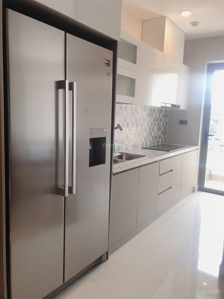 Saigon royal  1 phòng ngủ 1 toilet  full nội thất  16 triệu. xem nhà gọi 0939 609 ***