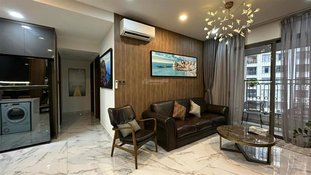 Saigon royal  2 phòng ngủ 2 toilet  full nội thất  24 triệu. xem nhà gọi 0939 609 ***