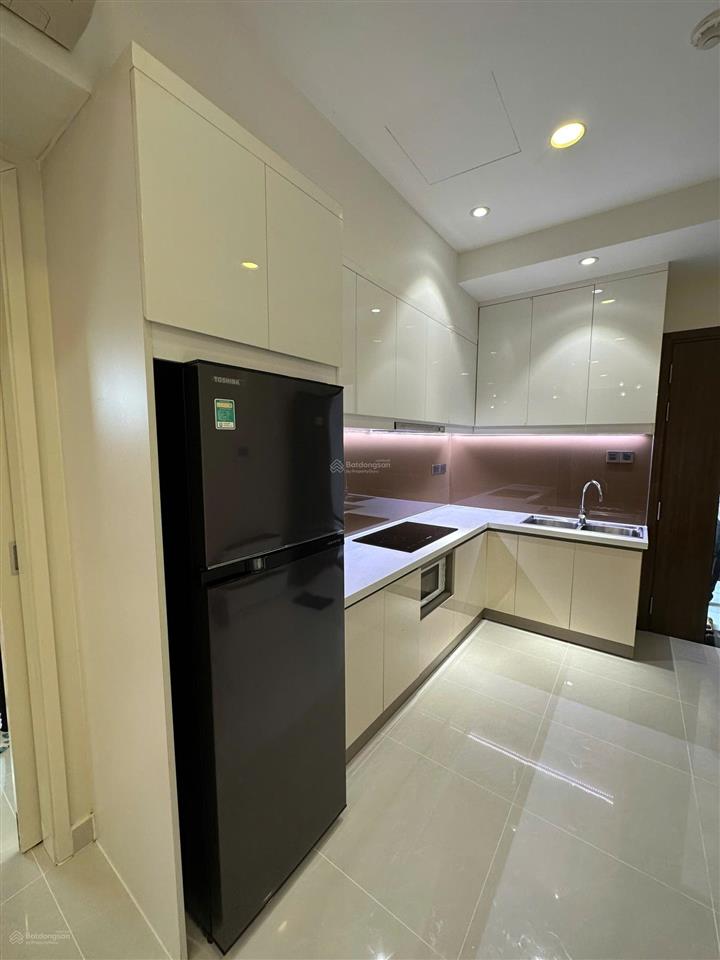 Saigon royal  2 pn 1 wc  60m2  full nội thất  19 triệu. xem nhà 0939 609 ***