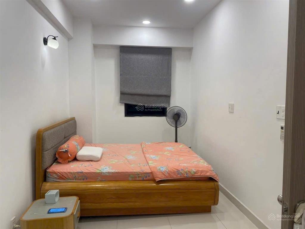Bán căn hộ hoàng quốc việt (2pn,1wc) 55m2, giá 3.1 tỷ, sổ hồng đầy đủ