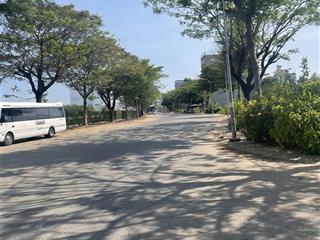 Bán nhà thô kdc nhơn đức  vph giá chỉ 6.4 tỷ