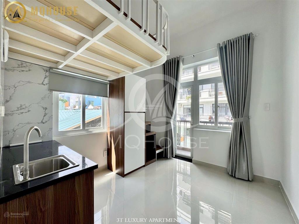 Cần nhượng lại chdv duplex ban công + cửa sổ thoáng  ngay điện biên phủ giáp q1  gần đh uef , hb