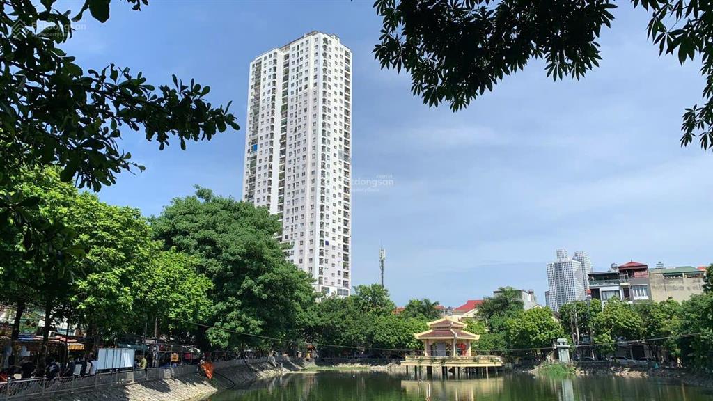 Chính chủ chuyển nhượng căn 3pn 2vs nội thất cơ bản tầng 9  82,5m2 đang làm sổ