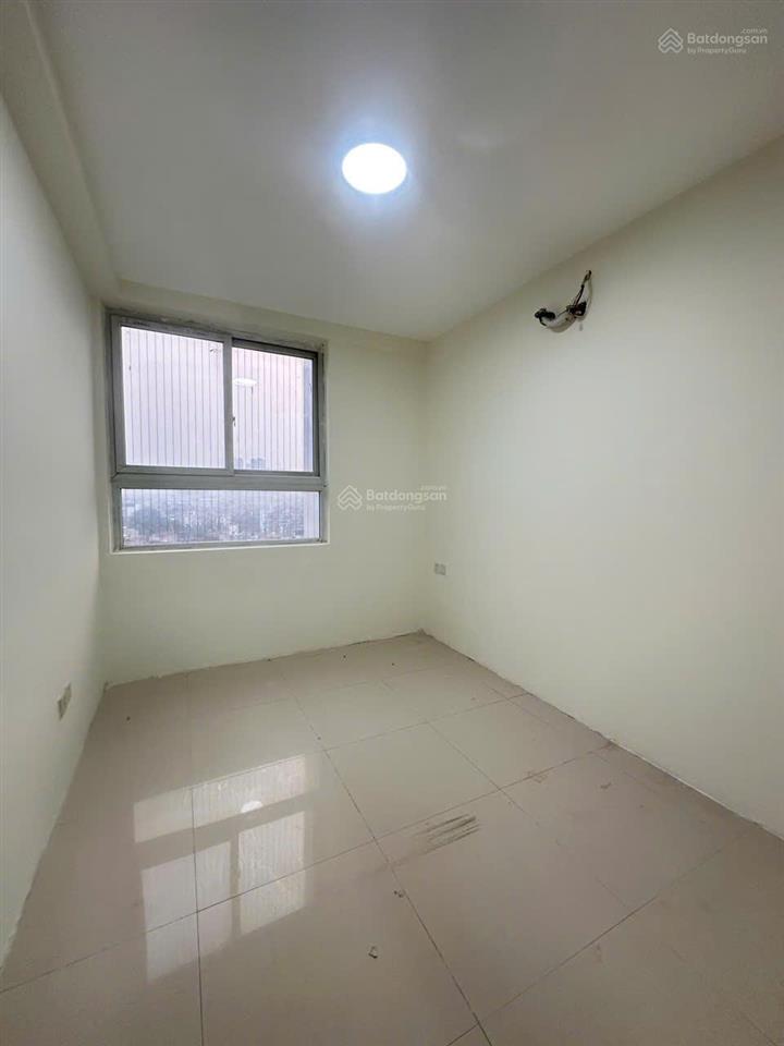 Chính chủ chuyển nhượng căn 3pn 2vs nội thất cơ bản tầng 9  82,5m2 đang làm sổ