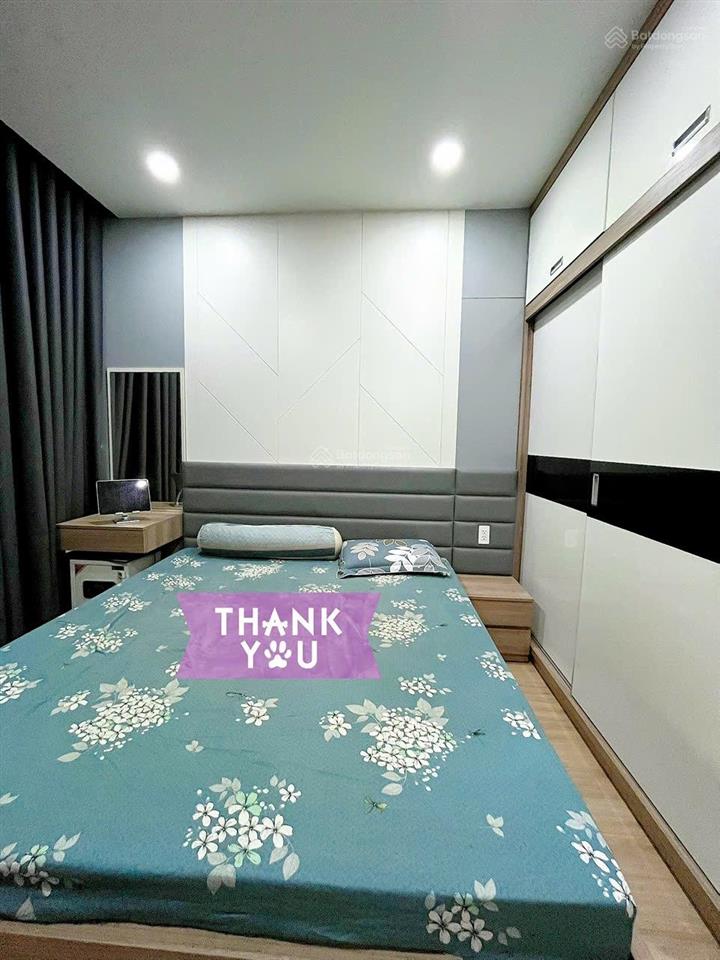 Chính chủ bán orchard parkview 81,7m2 tầng 15 view công viên + hồ bơi nội thất đẹp