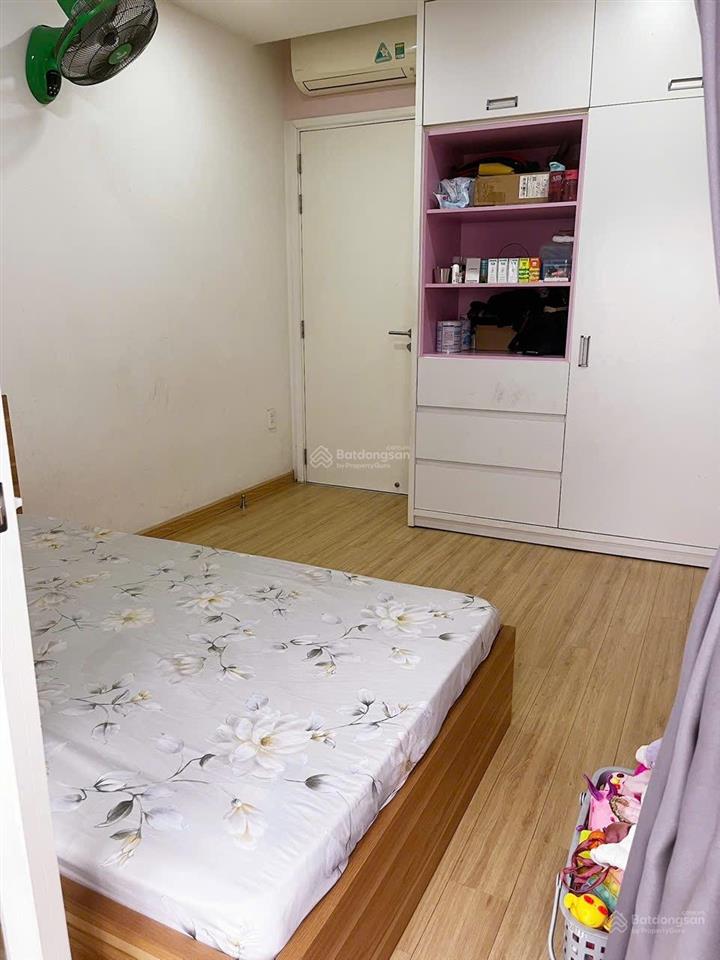 Chính chủ bán orchard parkview 81,7m2 tầng 15 view công viên + hồ bơi nội thất đẹp