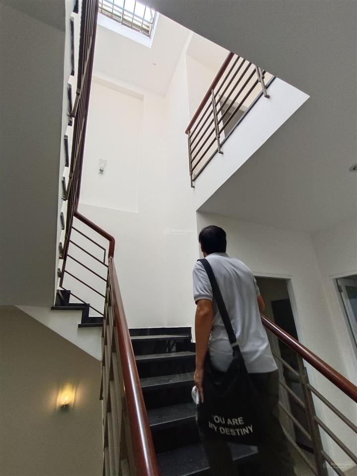 Tài sản hiếm khu bắc hải  90m2  hẻm lớn như mặt tiền  giá 20 tỷ
