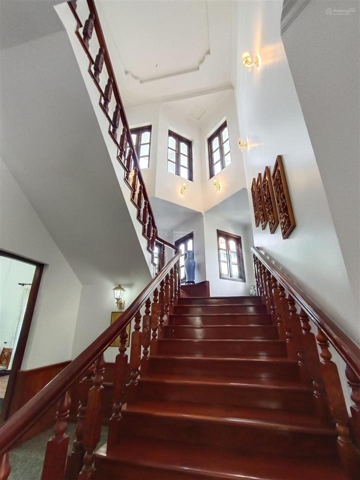 Biệt thự thủ đức diện tích lớn 1.045m ngang 28m giá tốt 81 tỷ