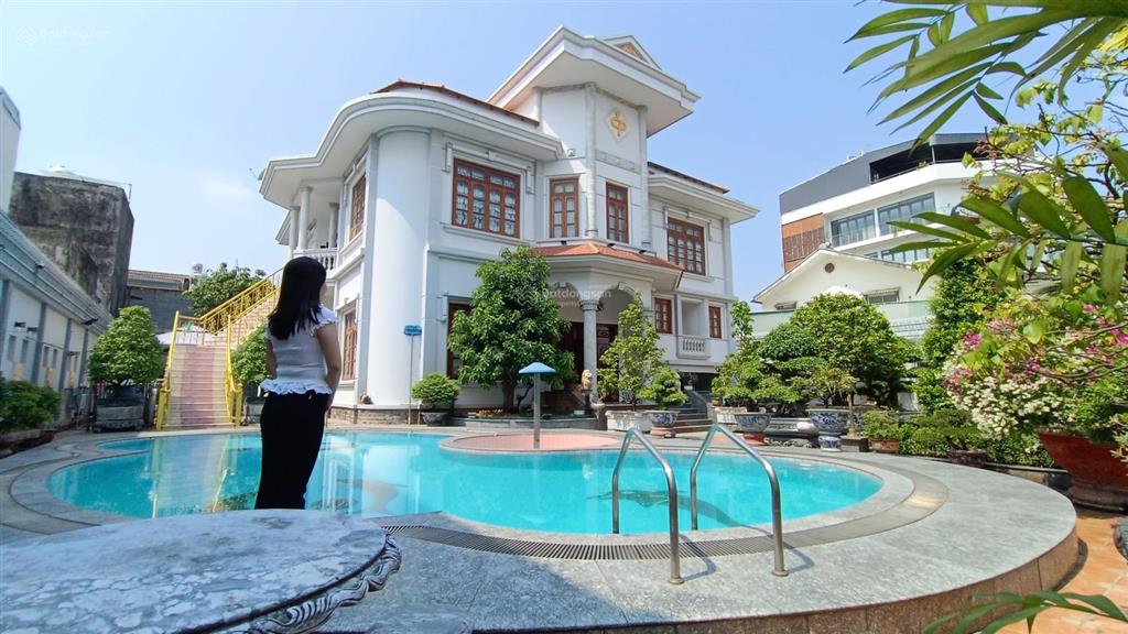 Biệt thự thủ đức diện tích lớn 1.045m ngang 28m giá tốt 81 tỷ