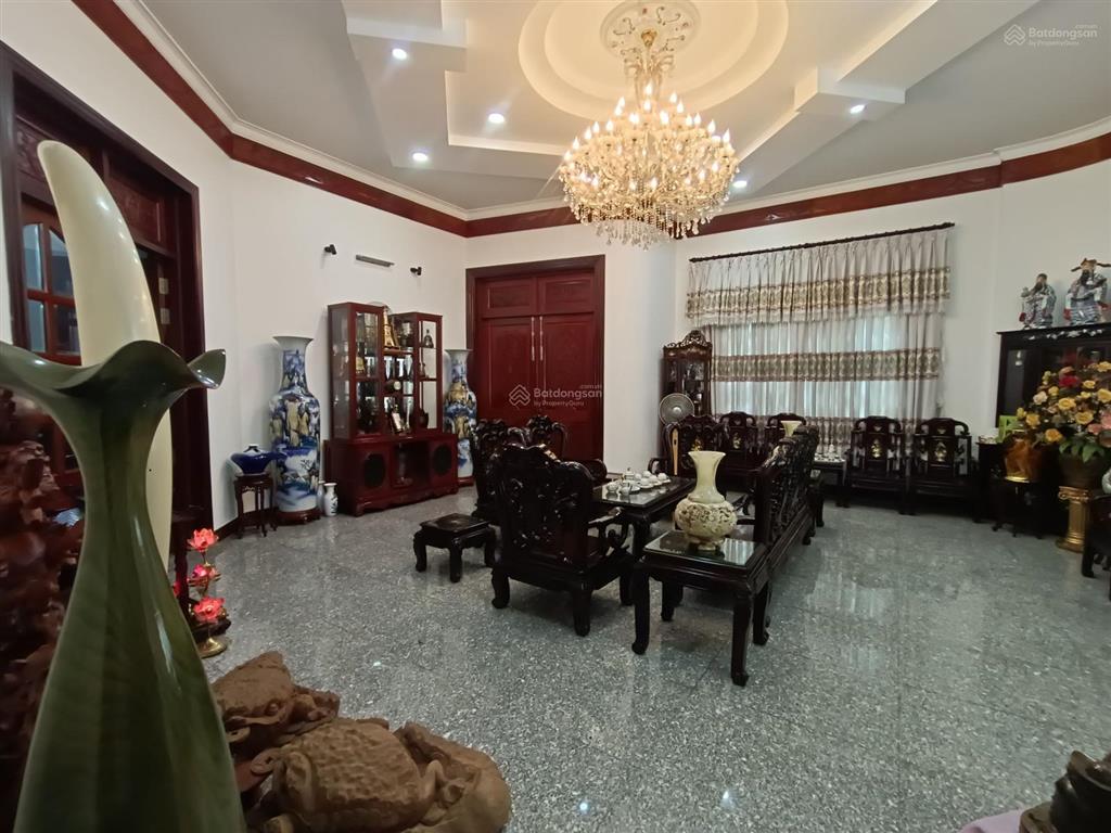 Biệt thự thủ đức diện tích lớn 1.045m ngang 28m giá tốt 81 tỷ