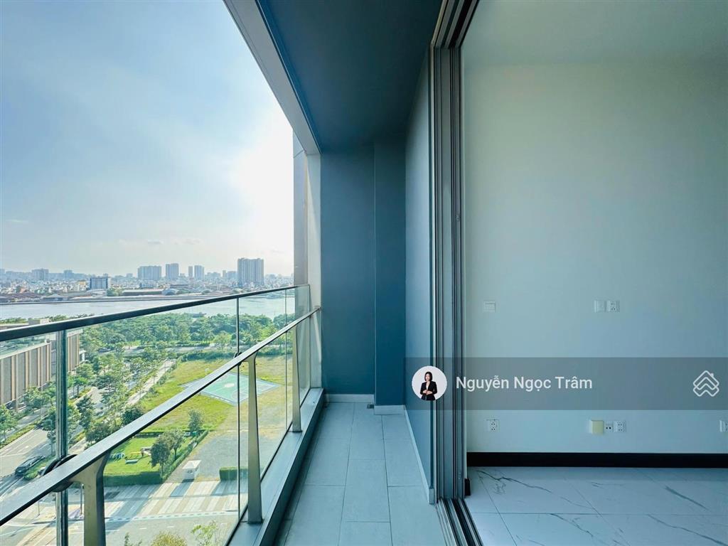 Cần bán căn hộ 2 phòng ngủ, 99m2, 23 tỷ , sẵn sổ tại empire city
