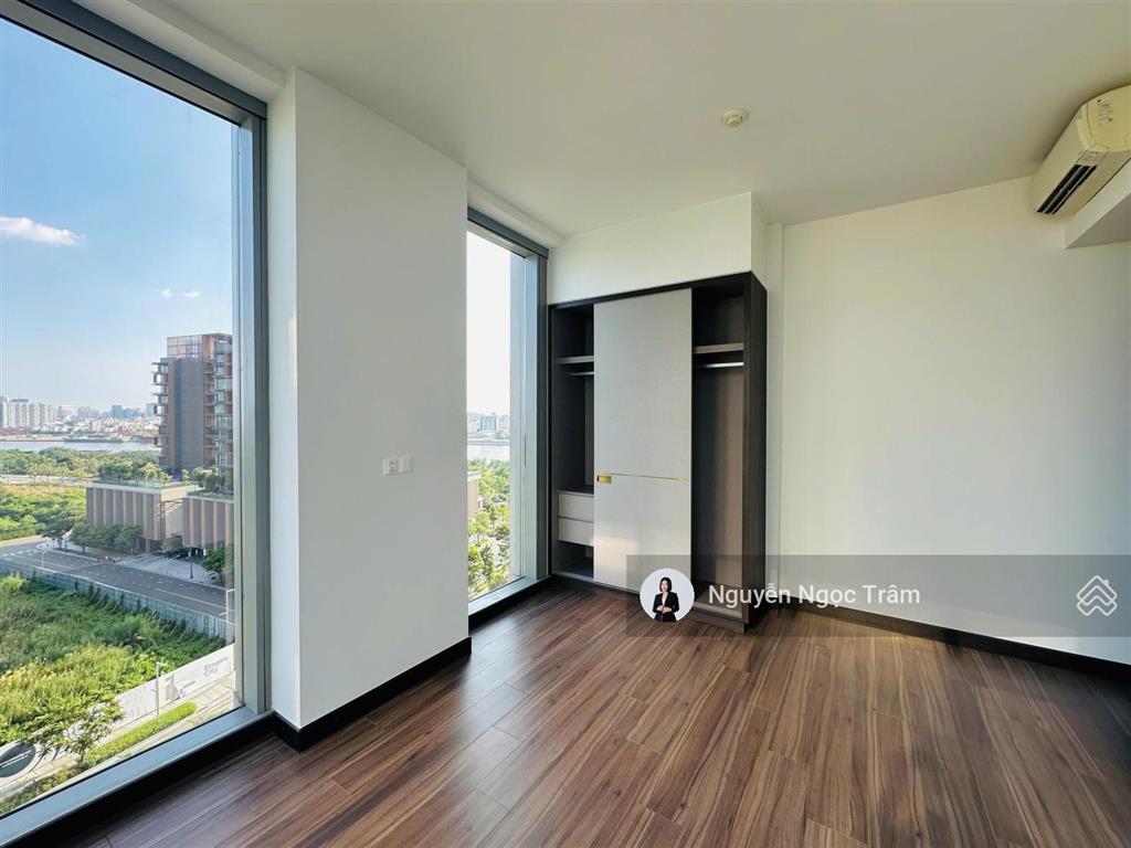 Cần bán căn hộ 2 phòng ngủ, 99m2, 23 tỷ , sẵn sổ tại empire city