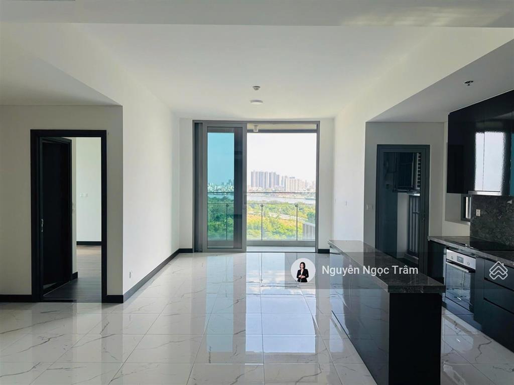 Cần bán căn hộ 2 phòng ngủ, 99m2, 23 tỷ , sẵn sổ tại empire city