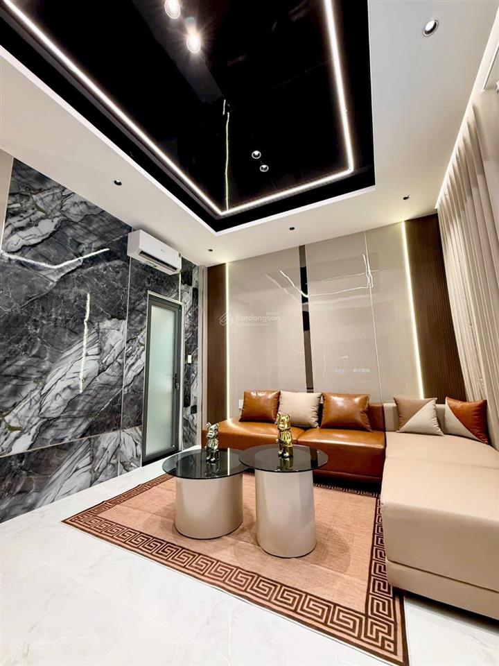 Bán nhà hẻm 4,5m trần quang diệu 90m2 giá chỉ 11 tỷ