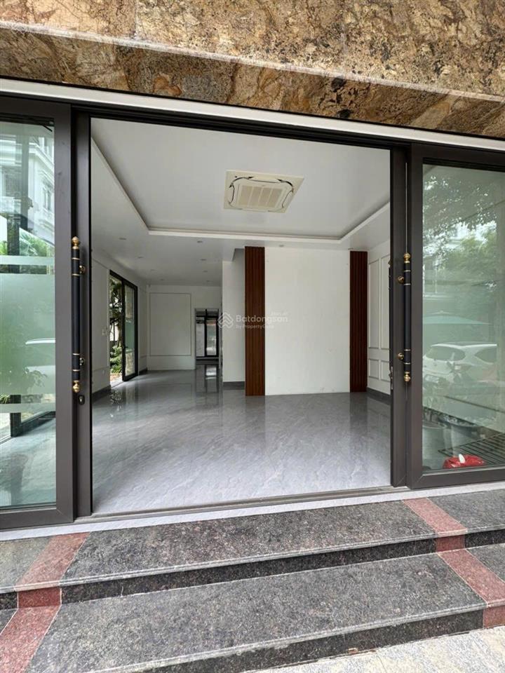 Cho thuê nguyên căn sẻ khe cực thoáng tại hoàng huy riverside