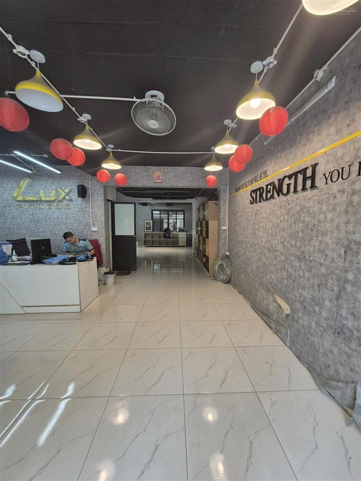 Cho thuê nhà khu a geleximco 120m2. giá 23tr sát trục chính vin smart