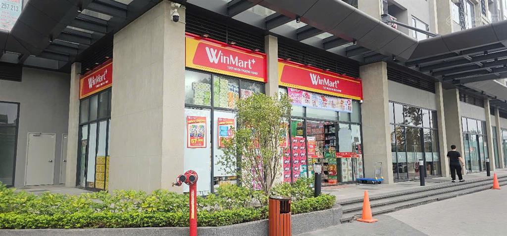 Cho thuê shop căn góc trung tâm 9 tòa chung cư vinhomes smart city dân đã về 152m2, giá 60tr