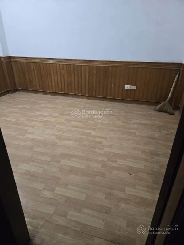 Cho thuê nhà ngõ 93 hoàng quốc việt 60m2 x 4,5t đường ô tô, 7p làm văn phòng, trung tâm, ở gđ,onlin