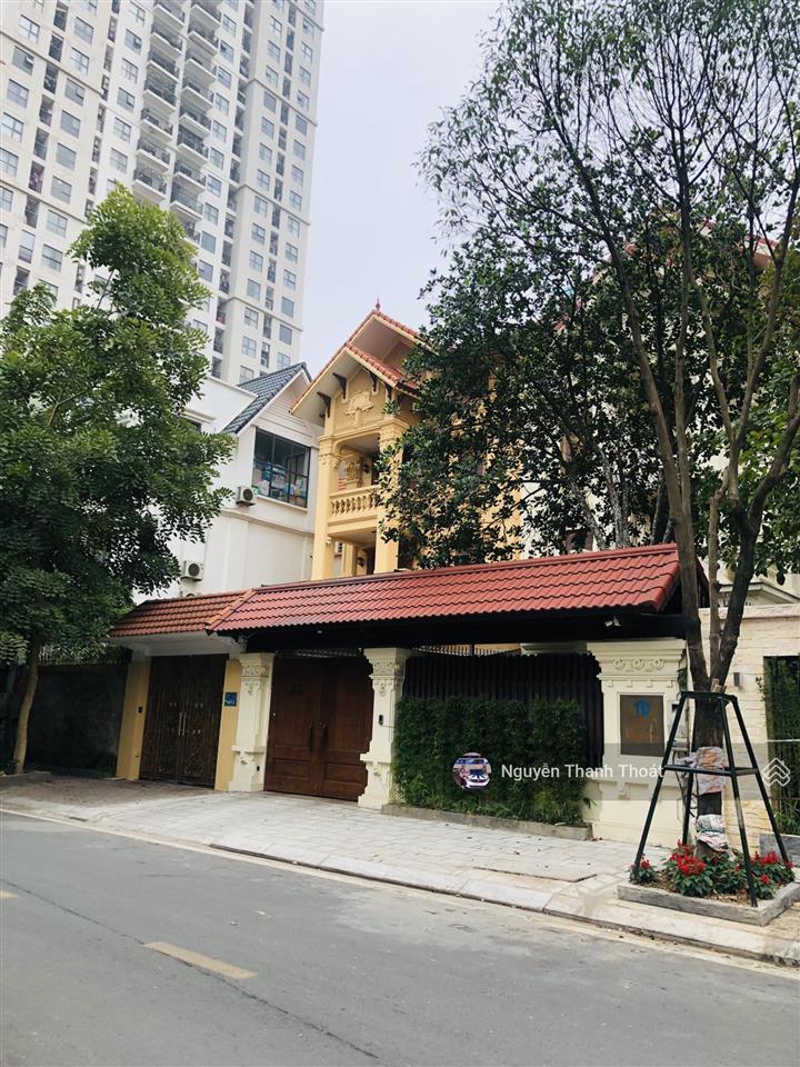Bán biệt thự dịch vọng, cầu giấy 220 m² x 3 t x mt 9m x giá hơn 66 tỷ. thiết kế cao cấp sở hữu