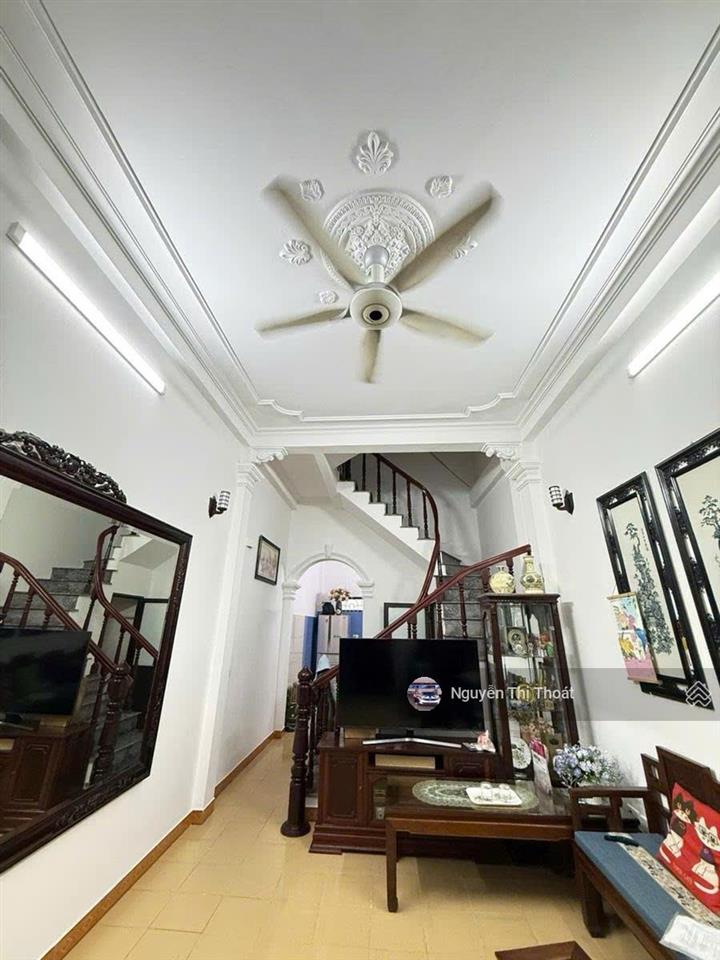 Bán nhà trần bình 40m 5 tầng giá nhỉnh 10 tỷ ngõ thông nhà ở rất lộc