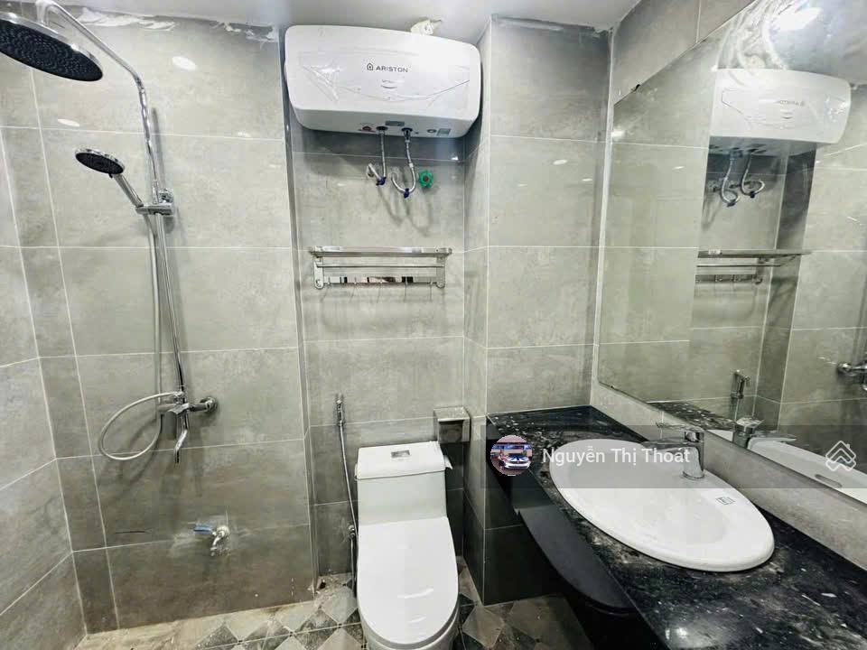 Bán nhà hoàng quốc việt, cầu giấy 40m2 x 7t x mt 4m x 14 tỷ nhà mới tháng máy gần phố ô tô