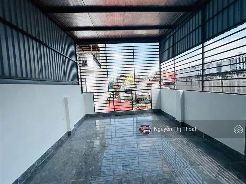 Bán nhà hoàng quốc việt, cầu giấy 40m2 x 7t x mt 4m x 14 tỷ nhà mới tháng máy gần phố ô tô