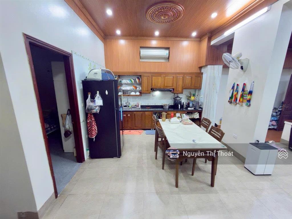 Bán nhà trần cung, cầu giấy 140 m2 x 3 t, mt 6.5 m, 45 tỷ, ô tô kinh doanh