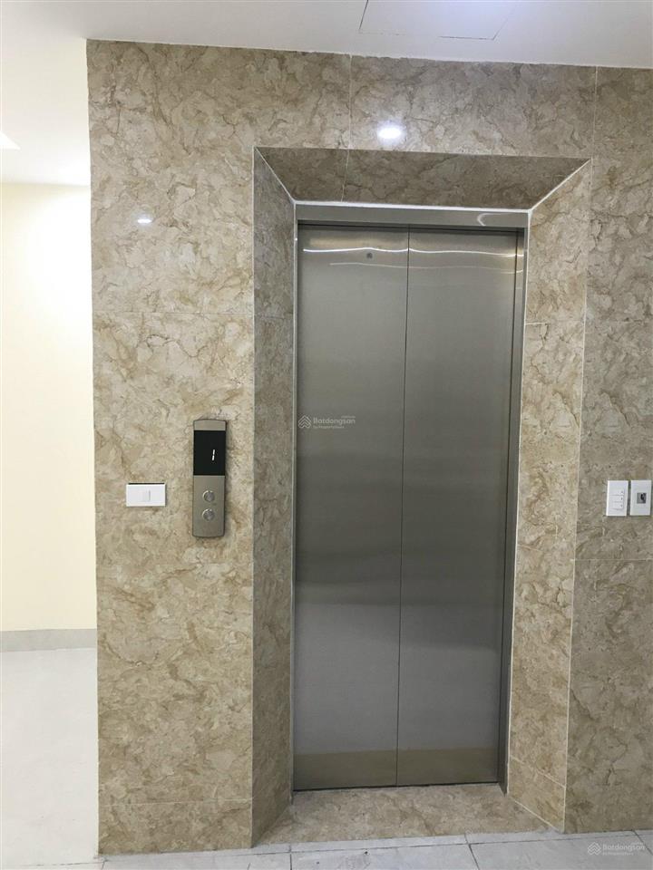 Giảm 5 tỷ, bán gấp nhà phố 5 tầng hoàn thiện siêu đẹp trung tâm quận long biên, kinh doanh đỉnh