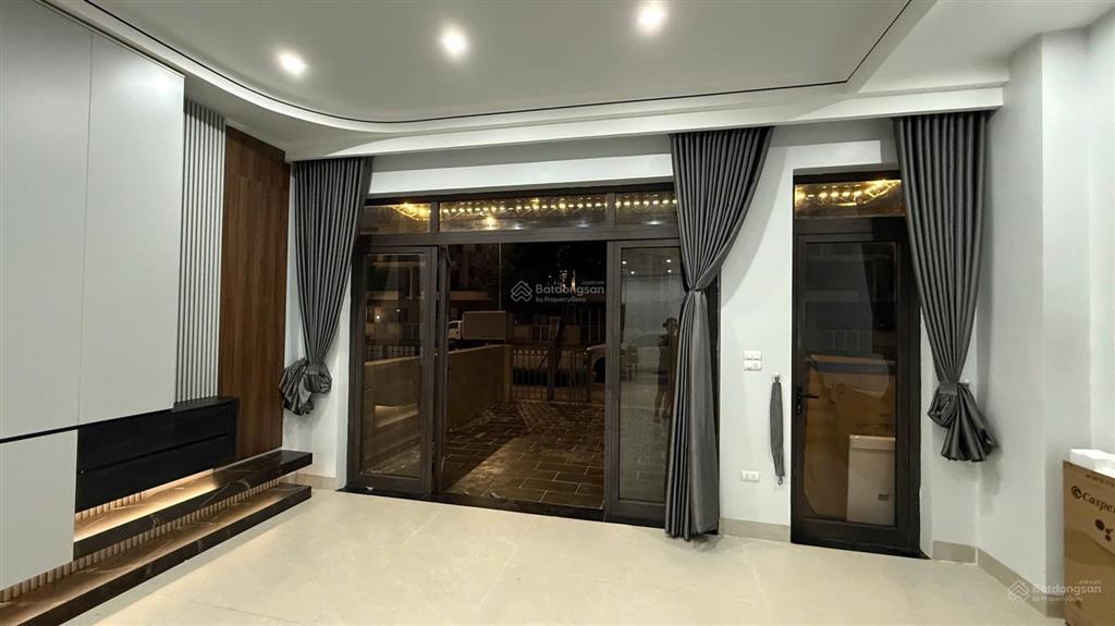 Bán shophouse nhìn sang quỹ đất trường học quốc tế,hoàn thiện đầy đủ đang cho chuyên gia thuê 16tr