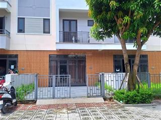 Bán shophouse 120m2 hoàn thiện đẹp đang cho chuyên gia thuê 16tr/ tháng trong khu đô thị chuẩn sing