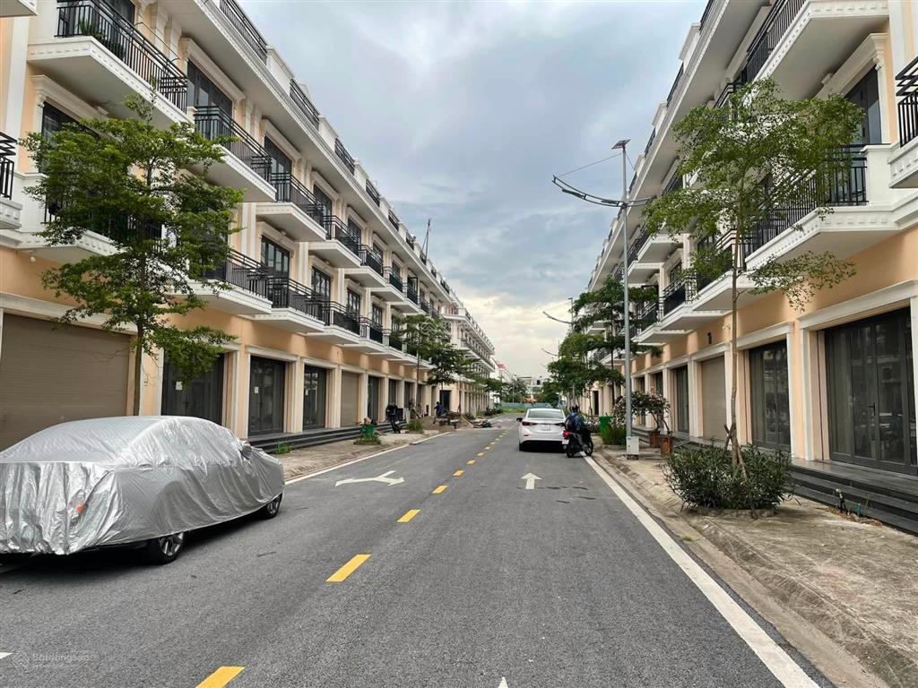 Bán shophouse 4 tầng trong khu đô thị singapore, ở hay cho chuyên gia thuê được giá 20tr/ tháng