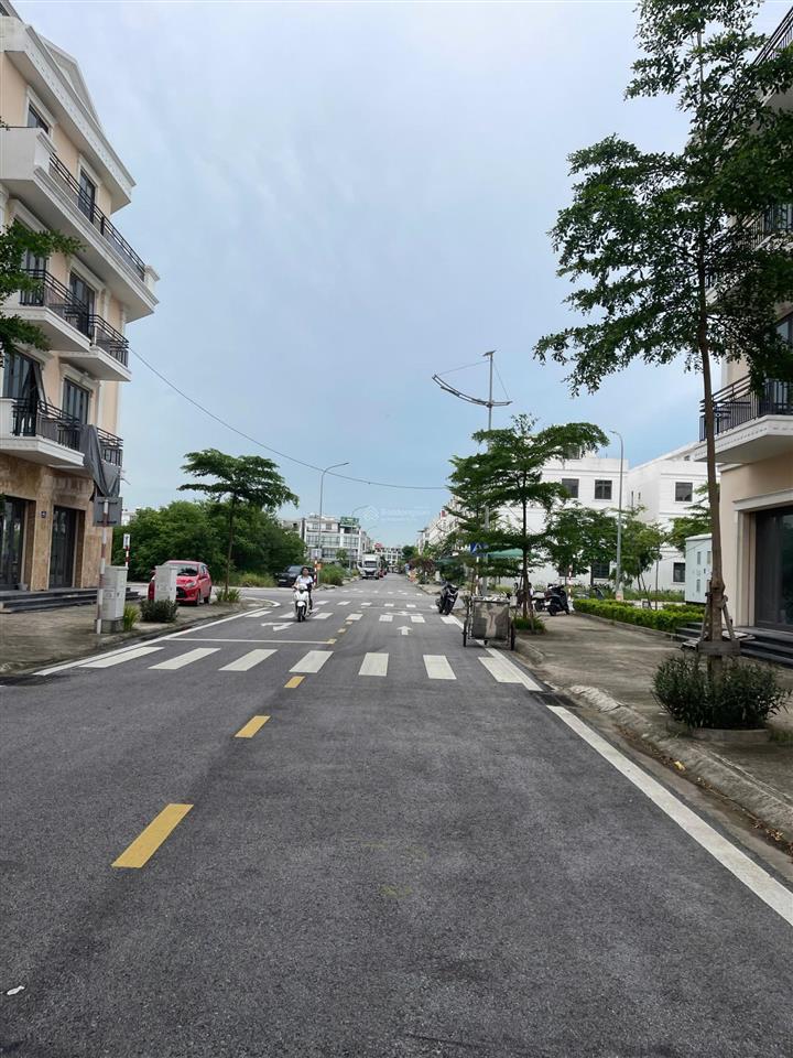 Bán shophouse 4 tầng trong khu đô thị singapore, ở hay cho chuyên gia thuê được giá 20tr/ tháng