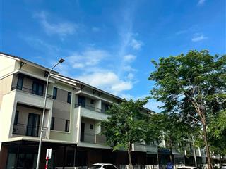 Bán shophouse 3 tầng vị trí đẹp, có đường sau nhà 6m, ở hay cho chuyên gia thuê được giá