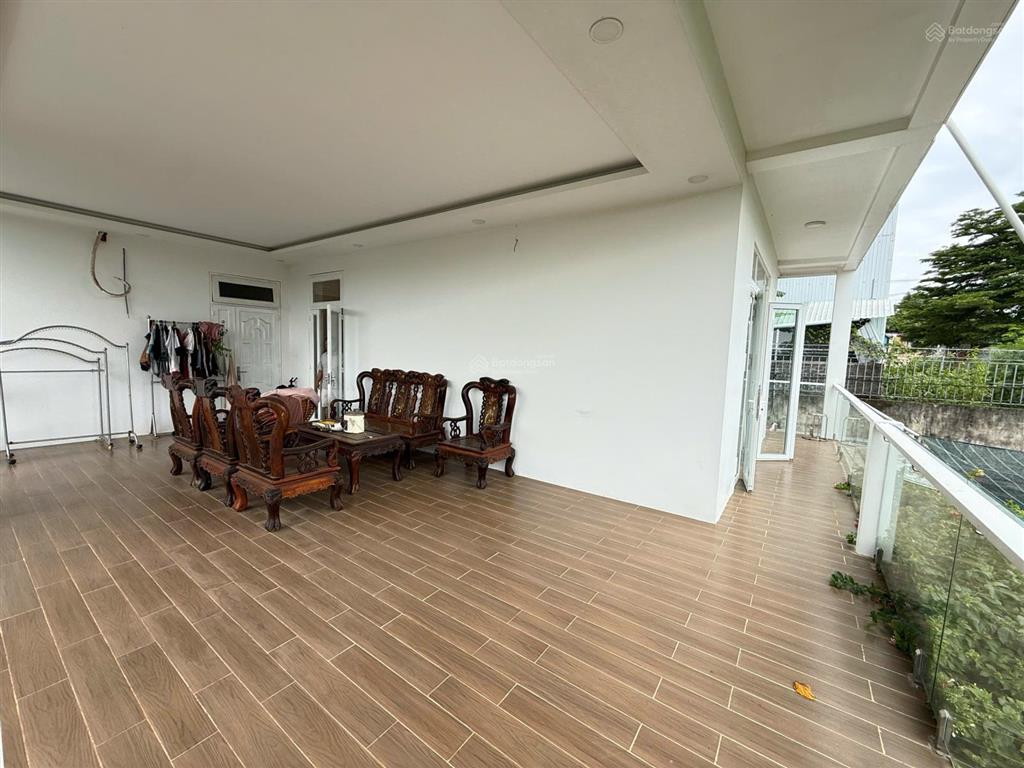 Giảm ngay 10 tỷ! bán nhà yến 6 tầng 1.753,5m², 2 mặt tiền, gần trung tâm buôn ma thuột, giá tốt