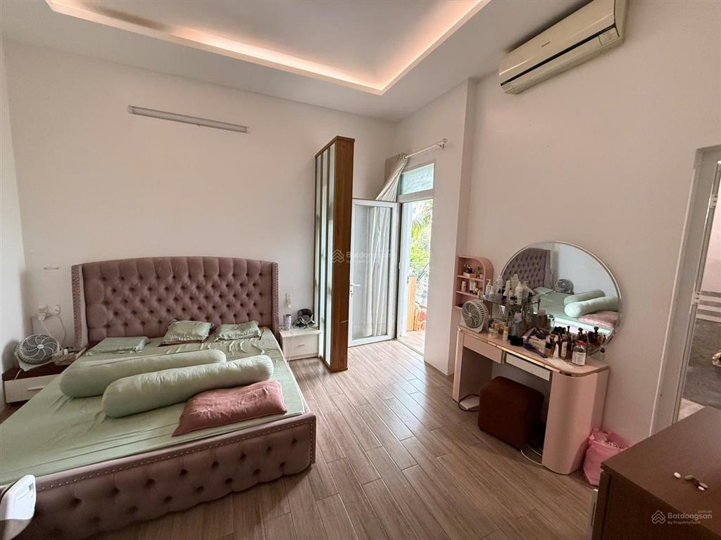 Giảm ngay 10 tỷ! bán nhà yến 6 tầng 1.753,5m², 2 mặt tiền, gần trung tâm buôn ma thuột, giá tốt