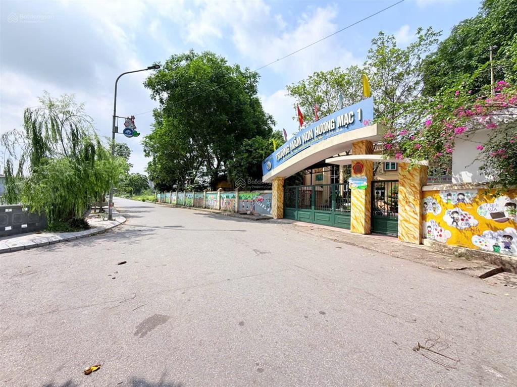 76m kim thiều phù khê
đường xe 16 chỗ đất vuông đẹp