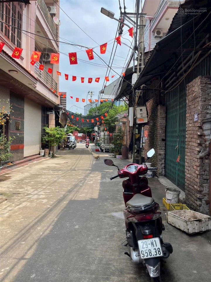 Vị trí sầm uất tiến bào, từ sơn. hàng đẹp chính chủ, vị trí thuận tiện cả ở kinh doanh đầu tư.