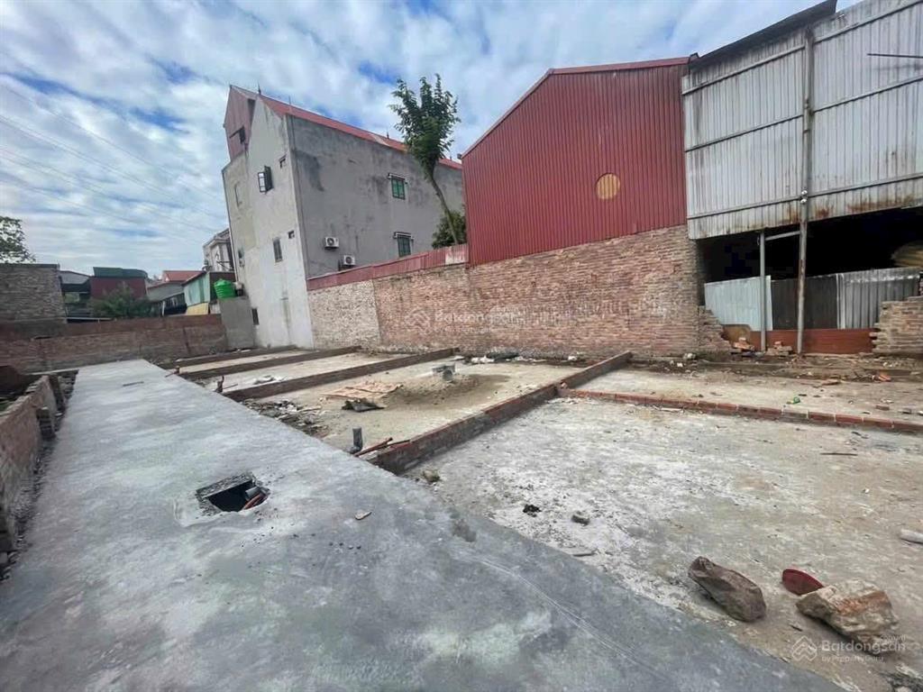 Nhỉnh 1 tỷ tìm đất ô tô vào tận nơi khó cỡ nào? tầm tài chính này mà muốn đường ô tô vào t