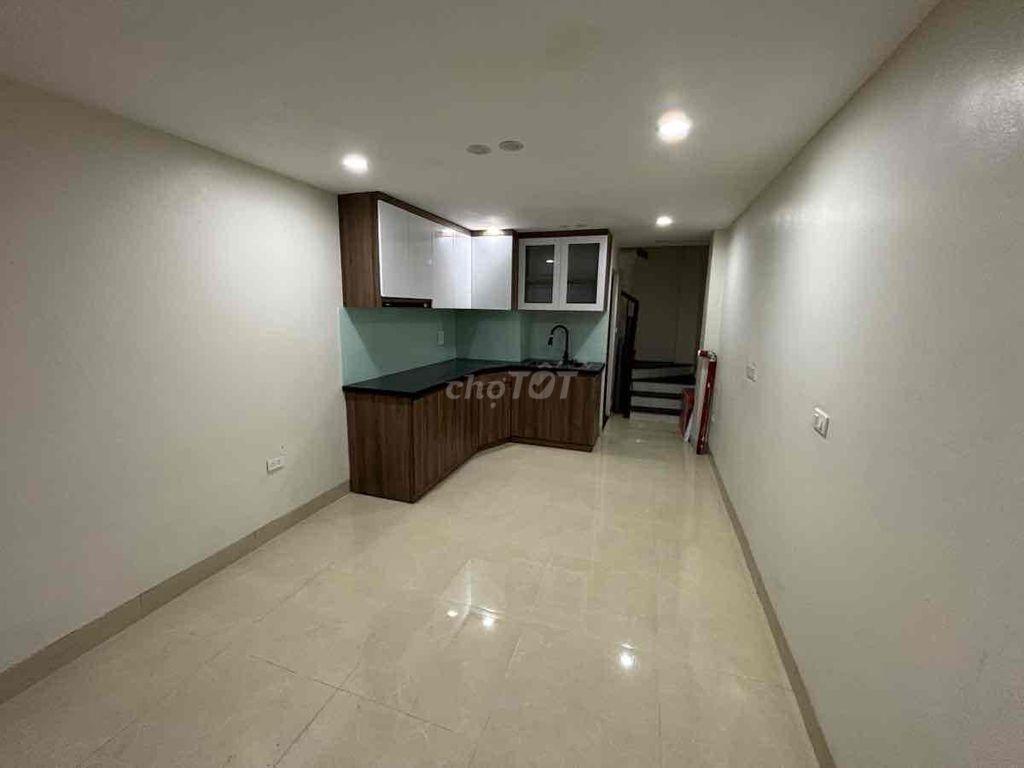 Bán nhà phố Tôn Đức Thắng - 15m ra phố - 30m2 x 6 tầng.