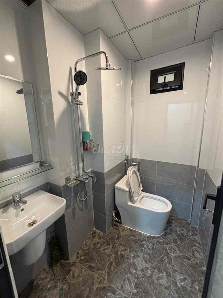 Bán nhà phố Tôn Đức Thắng - 15m ra phố - 30m2 x 6 tầng.