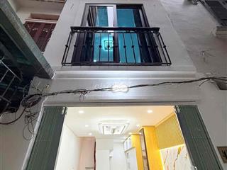 Bán nhà phố Tôn Đức Thắng - 15m ra phố - 30m2 x 6 tầng.