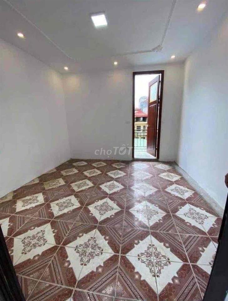 Nhà nguyên căn phố Trương Định. 33m2 x 4 tầng. Đầy đủ nội thất đẹp .