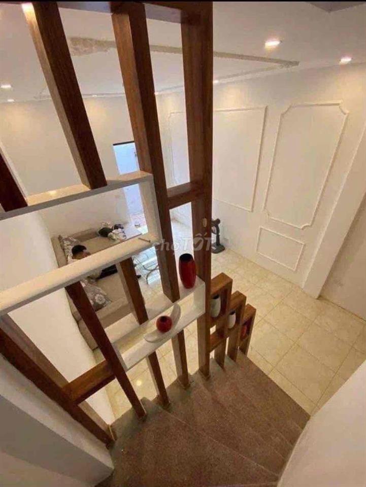 Nhà nguyên căn phố Trương Định. 33m2 x 4 tầng. Đầy đủ nội thất đẹp .