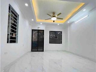Nhà nguyên căn phố Trương Định . 43m2 x4T. Ngõ rộng thoáng .
