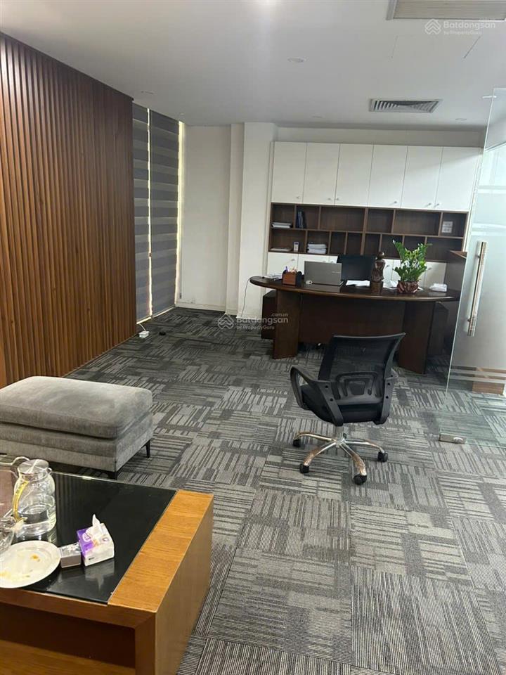 Cho thuê văn phòng 12 tầng quận tây hồ, gần đường thanh niên dt 125m² giá chỉ 27tr/tháng.