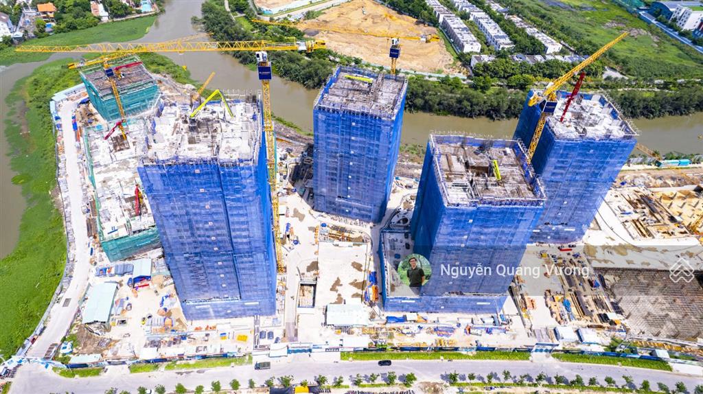 Hàng chọn lọc tầng 12  muốn tầng trung có em vương